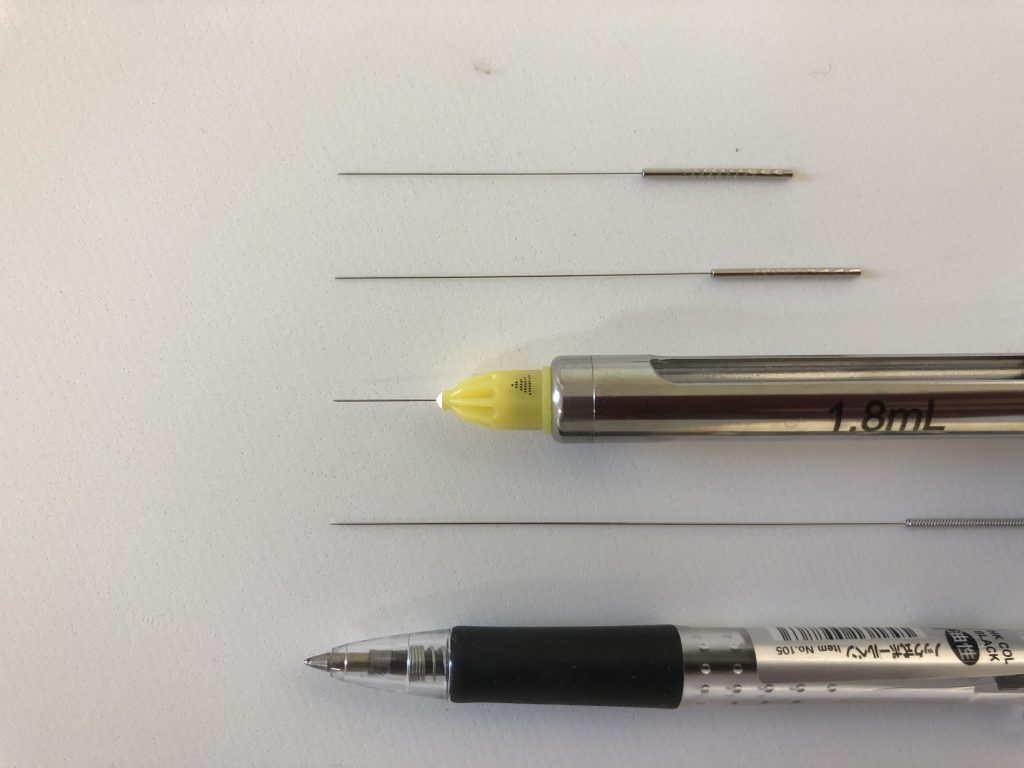 鍼の太さ比較写真